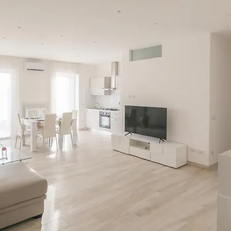 Angela Apartment *